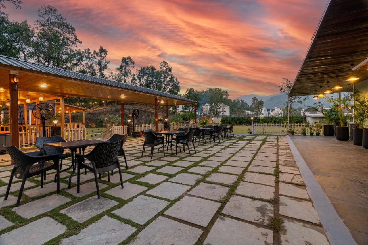 Saffronstays The Woods - Sal Dehradun